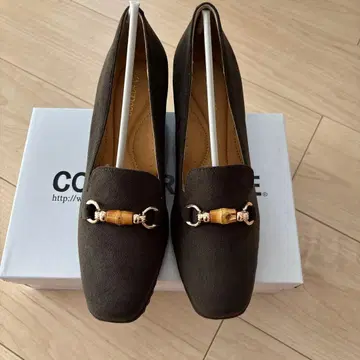 카키색 스웨이드 느낌 경량 대나무 금장 장식 포함 24.5cm