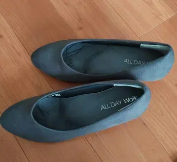 ALL DAY Walk 차콜 펌프스 23cm