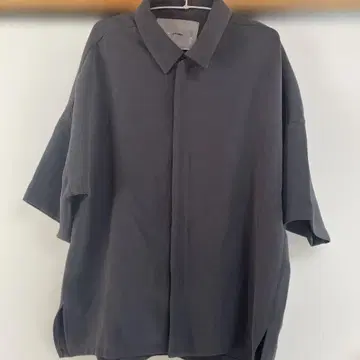 WYM ATTACHMENT 그레이 반팔 셔츠