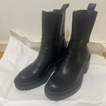 통굽 블랙 사이드 고어 부츠