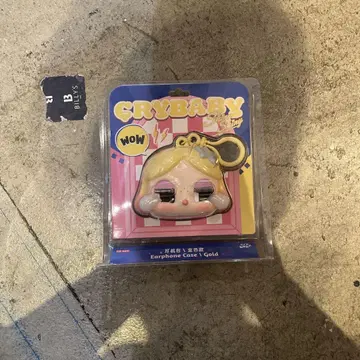 POP MART CRYBABY SHINY SHINY 이어폰 케이스