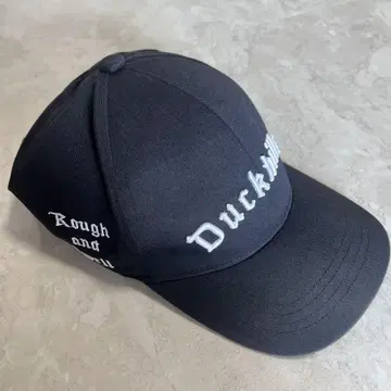 러프앤스웰 Duckbills 자수 캡 블랙