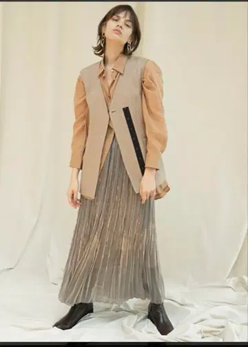 샴브레이 새틴 플리츠 SK FRAY I.D 프레이 아이디 스커트