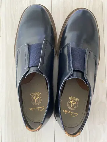 Clarks 페렌슬립 드레스 슈즈 네이비
