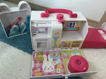 메루짱 구급차와 퍼피 구조대 자동 판매기 포함