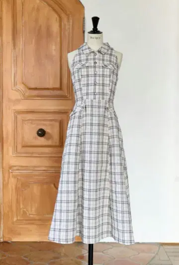 Her Lip to Faubourg Tweed Dress