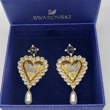 컨디션 최상 SWAROVSKI 스와로브스키 귀걸이 백조 하트 고급스러움