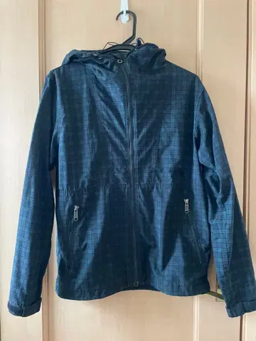 [ THE NORTH FACE ] 체크 무늬 나일론 후드티 여성용 L