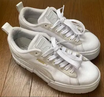 PUMA MAYZE 플랫폼 스니커즈 화이트 사이즈 24cm
