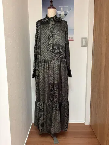 다크 그린 패치워크 패턴 롱 원피스
