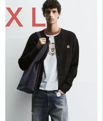 택 포함 새상품 ZARA 미키마우스 패치 가디건 XL 사이즈 블랙