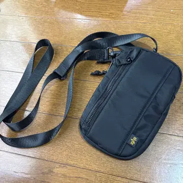 알파인더스트리 블랙 숄더백