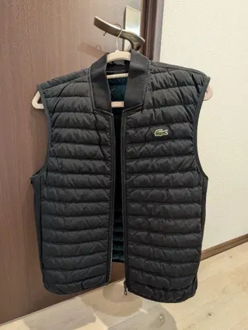 LACOSTE 블랙 다운 베스트 US S/M