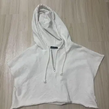 EMODA 커버 지퍼 후디 화이트