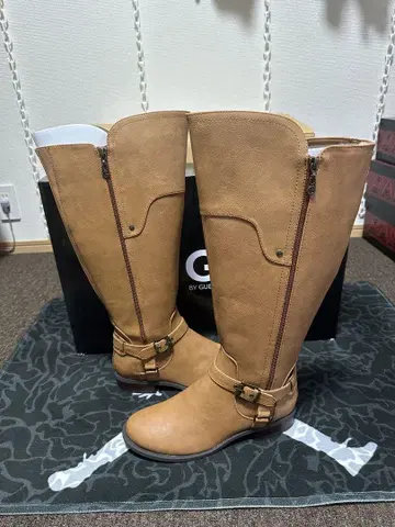 GUESS 베이지 롱 부츠