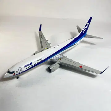 하세가와제 프라모델 1/200 ANA B737-800 조립 완성품