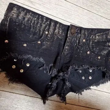 d.i.a 라메라메 데님 숏팬츠 헤이세이 갸루