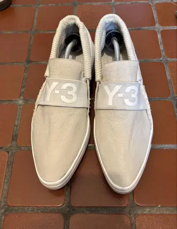 Y-3 화이트 슬립온