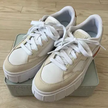 PUMA 통굽 스니커즈