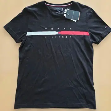 TOMMY HILFIGER 블랙 T셔츠 M