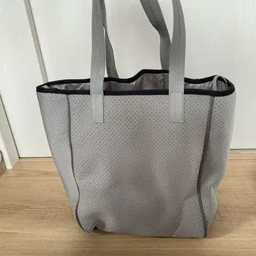qbag 파리 그레이 숄더백