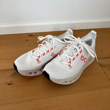 on 러닝화 화이트/오렌지