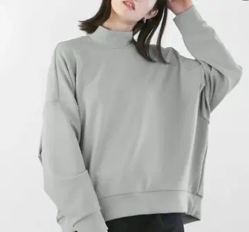 Aga 그레이 하이넥 긴팔 상의