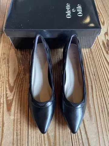 Odette e Odile 블랙 펌프스 23.5