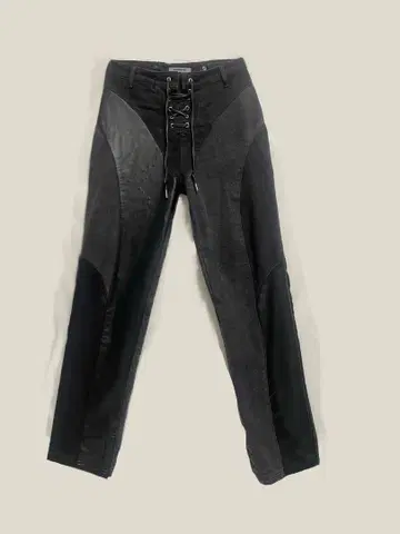 MANIERE DE VOIR 블랙 팬츠 레이스업