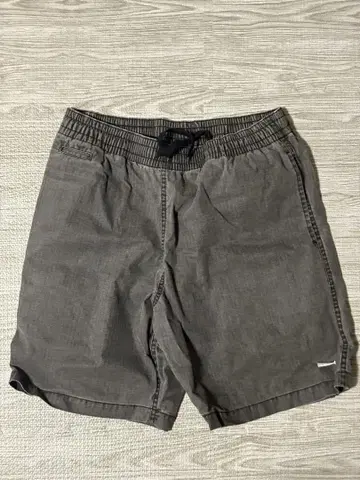 DESCENDANT 블랙 숏팬츠 사이즈 3