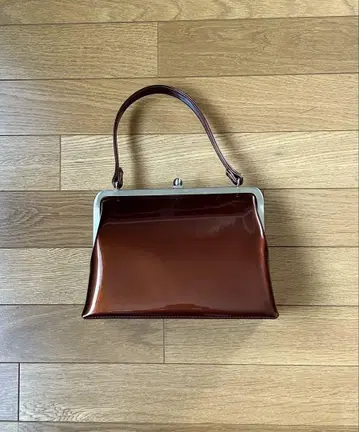 SAC 브라운 핸드백