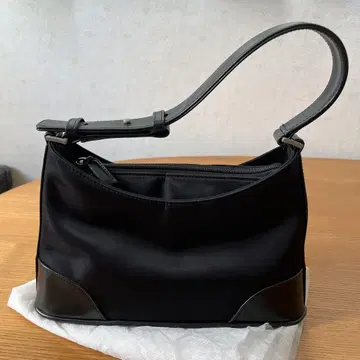 ICB 블랙 핸드백