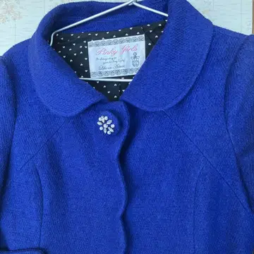 핑키걸즈 로얄 블루 스캘럽 코트 미사용