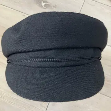 CA4LA 헌팅 캡 블랙 새상품급 가을 겨울 모자 블랙 컬러 카시라