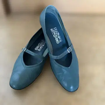 Ferragamo 그린 로우힐 25cm
