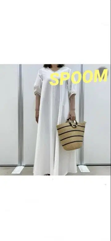 새상품 미사용 [ SPOOM ] 스 화이트 롱 원피스