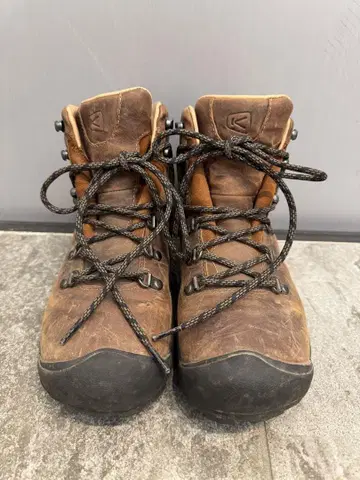 KEEN PYRENEES 피레네즈 25.0cm 등산화