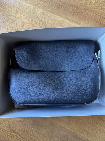 NICENESS L.HEFNER POSTMAN BAG 25AW