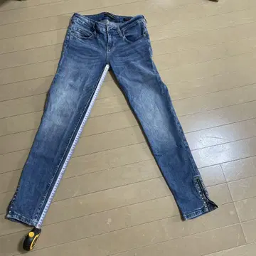 GUESS 스키니진