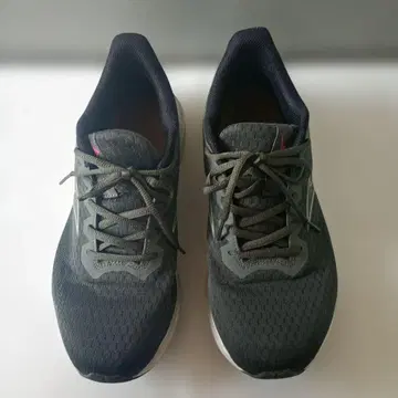 그레이 메쉬 스니커즈 25.5cm