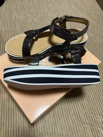 노네임 샌들 38