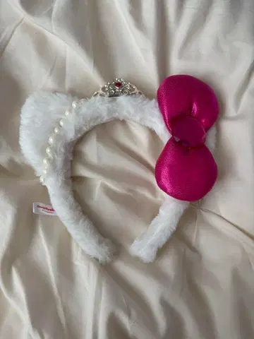 산리오 퓨로랜드 헬로키티 50주년 티아라 달린 머리띠