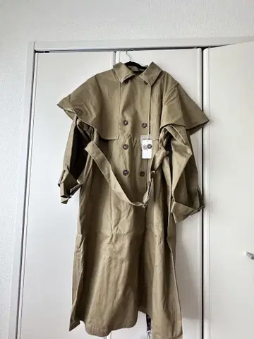 KBF 트렌치코트 케이프 트렌치코트 미사용 새상품