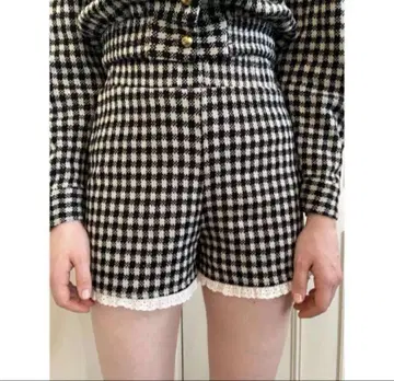 epine lace frill check knit short pant