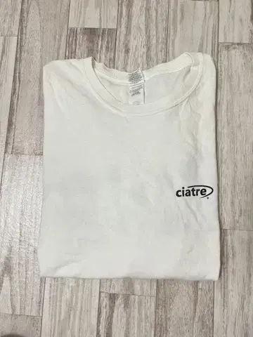 ciatre 튤립 디자인 긴팔 T셔츠