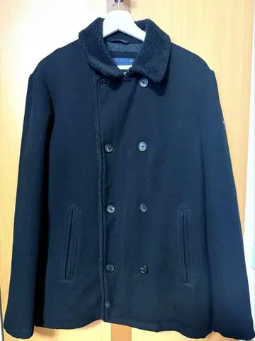 블랙 더블 브레스트 피 코트