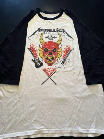Metallica Hellfire Club 7부 소매 기묘한 이야기