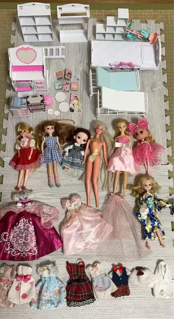 리카짱 인형 세트와 가구