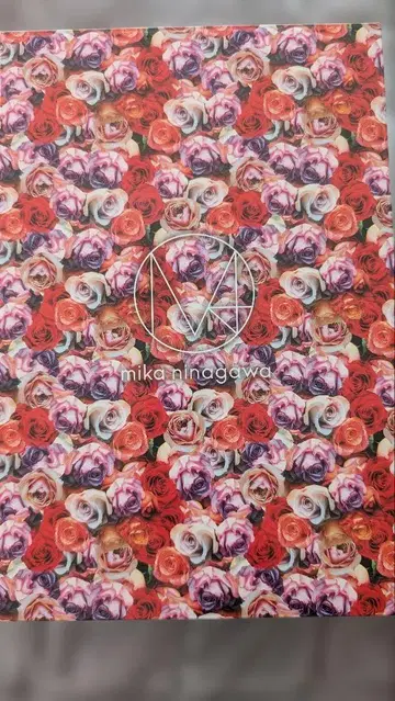 BE@RBRICK M / mika ninagawa Rose 니나가와 미카