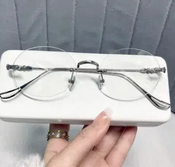 무테 안경
